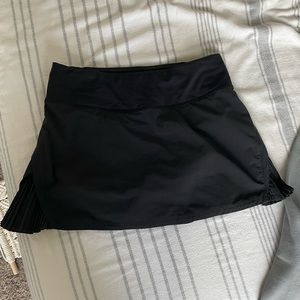 lululemon play off the pleat skirt size 2
